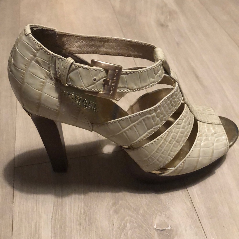 9.5 Michael Michael Kors high heeled sandal